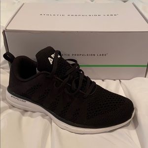 BRAND NEW APL SIZE 9